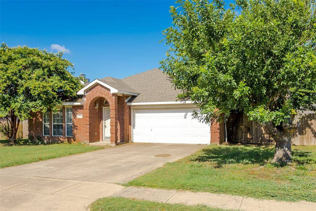1513 S 3rd Street S, Midlothian, TX 76065
