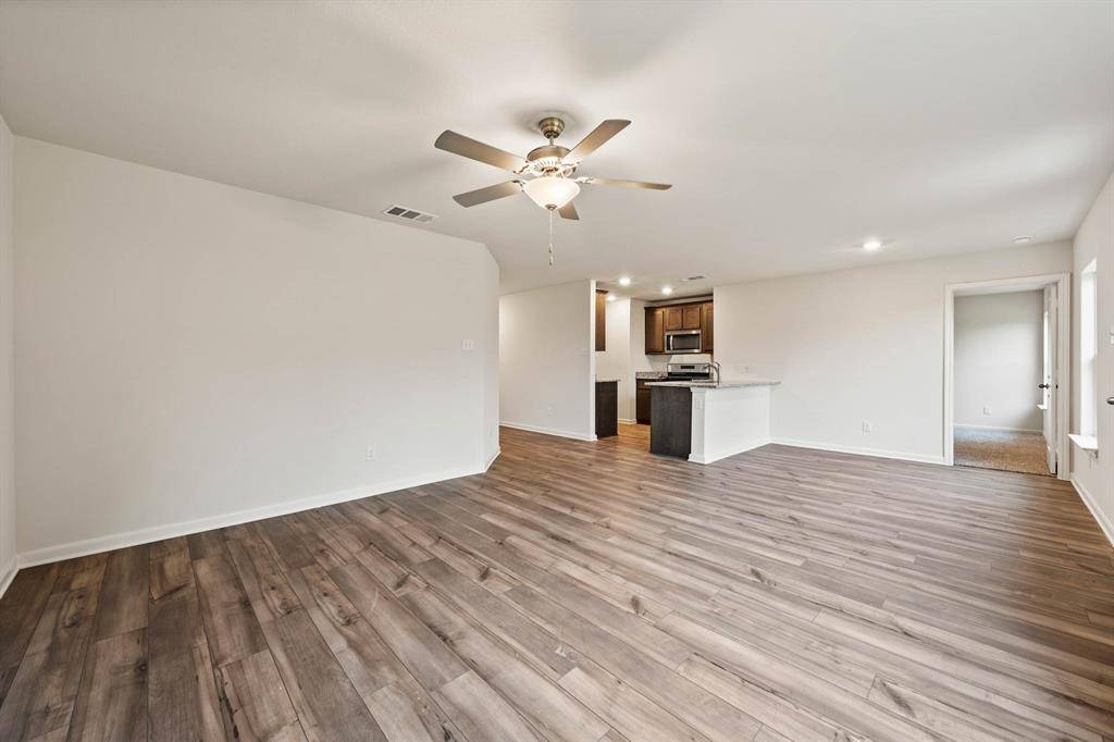 10929 Gray Mare Drive, Fort Worth, TX 76108