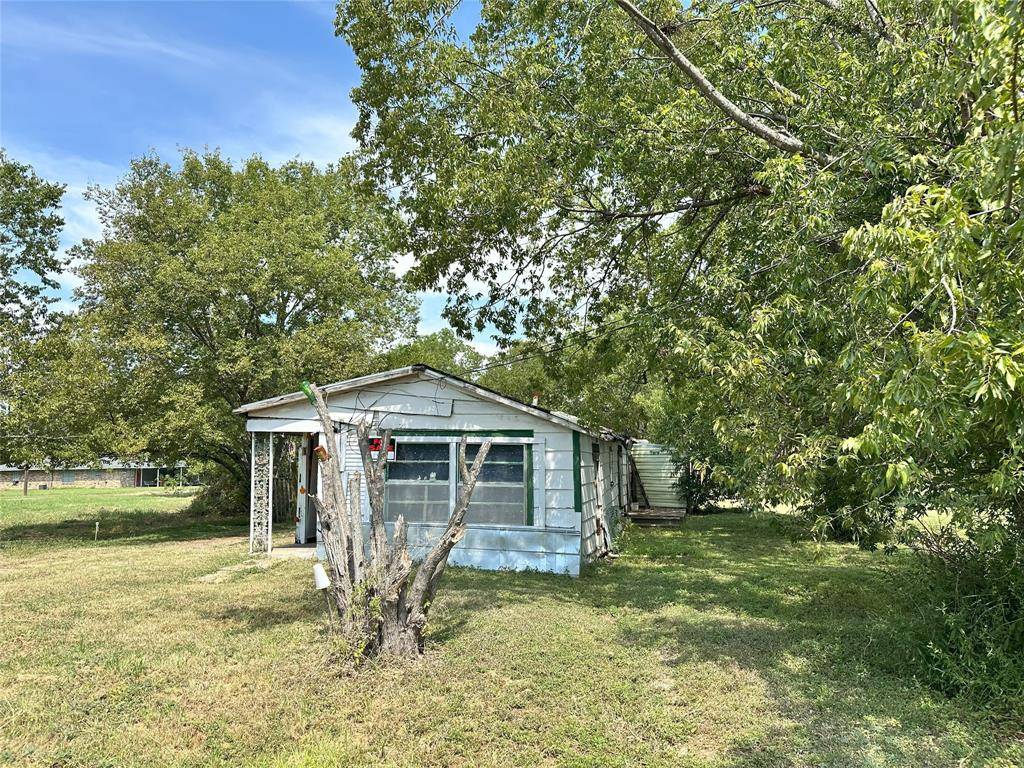 804 E 12th Avenue, Corsicana, TX 75110