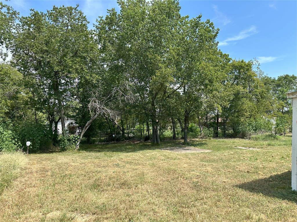 804 E 12th Avenue, Corsicana, TX 75110