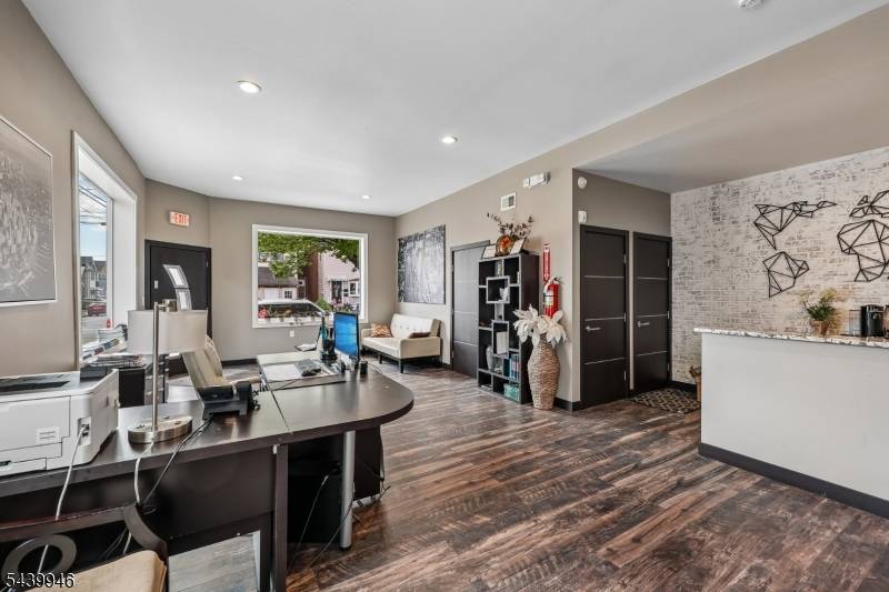 63 Union Blvd, Wallington Boro, NJ 07057