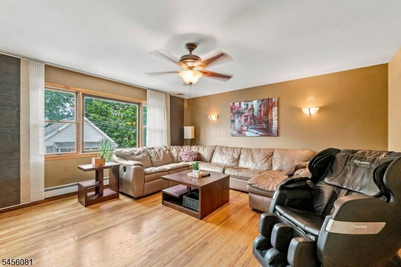 56 Hillcrest Ave, Woodland Park, NJ 07424
