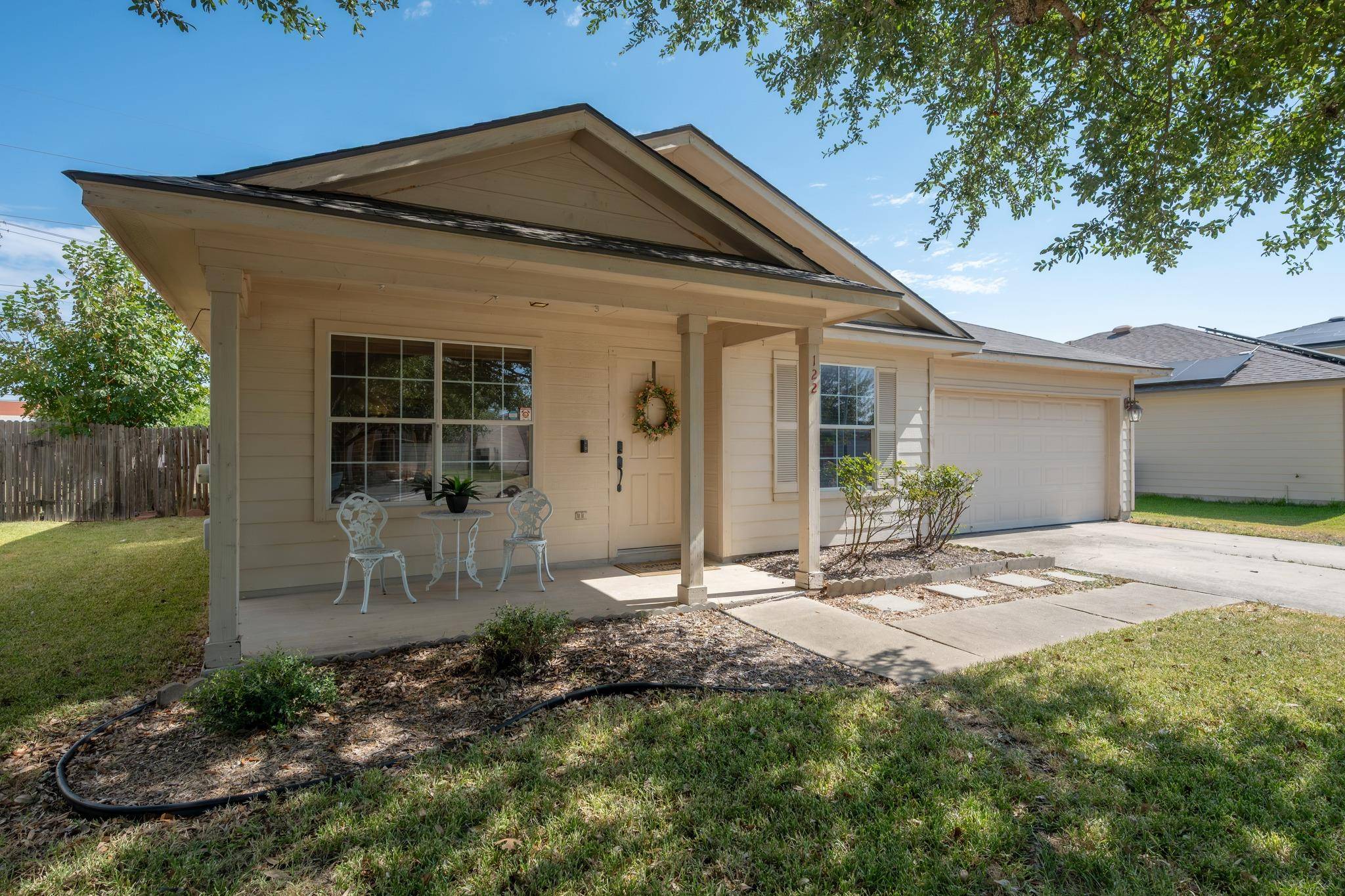 122 Holland ST, Hutto, TX 78634