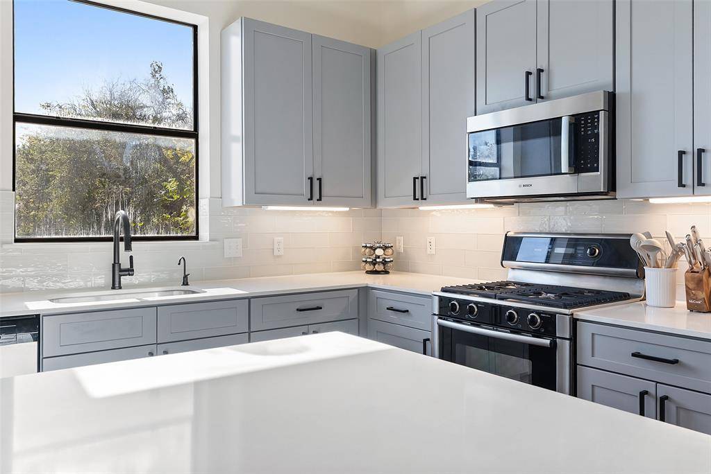6000 S Congress Ave #201, Austin, TX 78745
