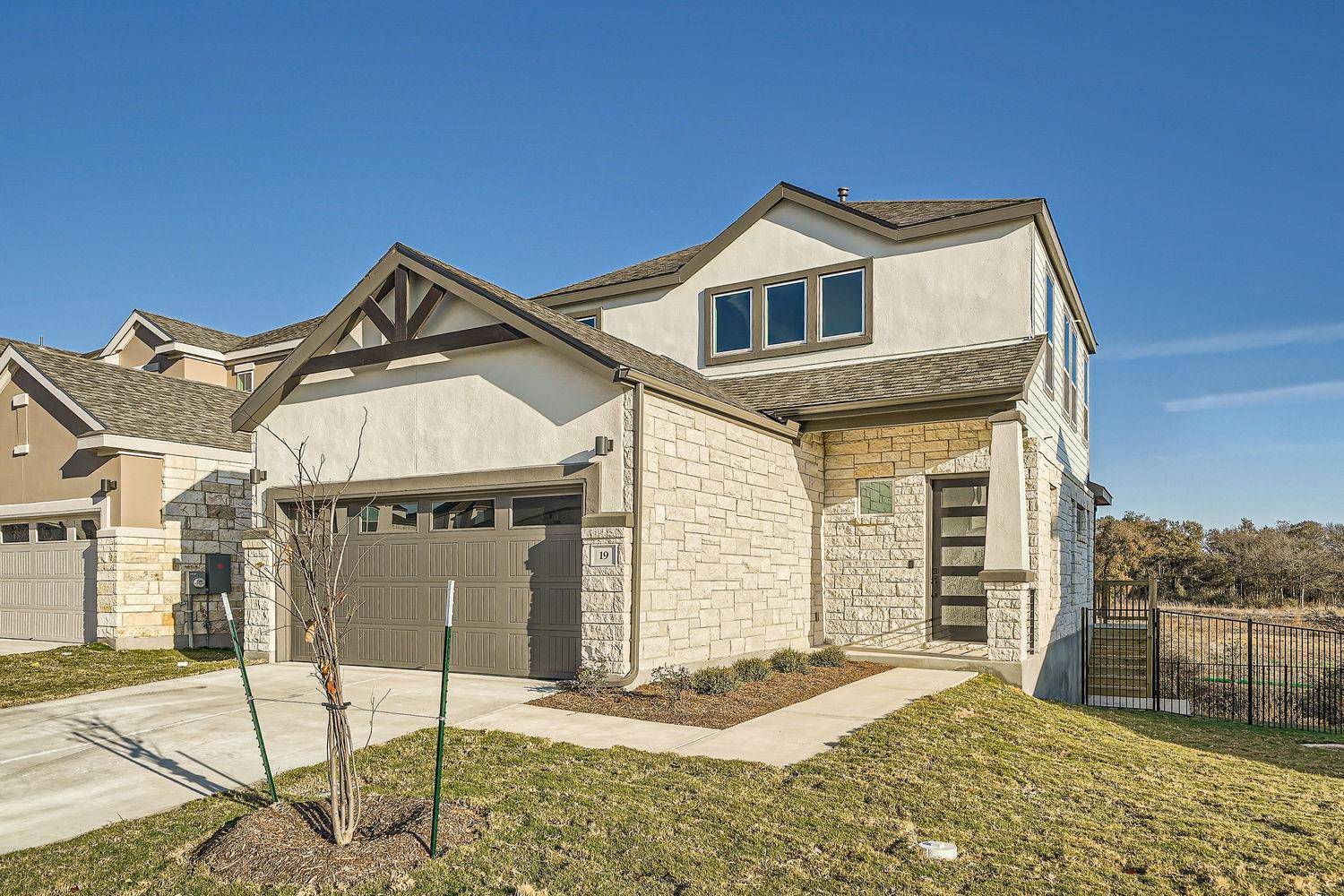1531 N Red Bud LN #19, Round Rock, TX 78665