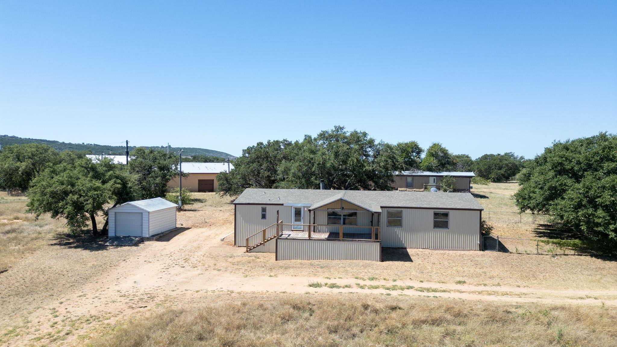 821 Ranch Road 261, Buchanan Dam, TX 78609
