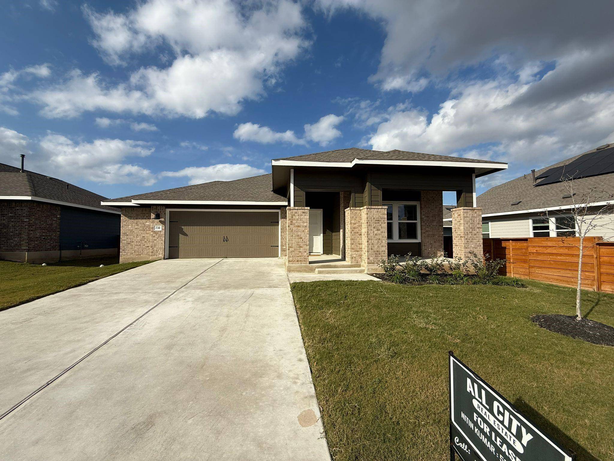 290 Gresham, Kyle, TX 78640