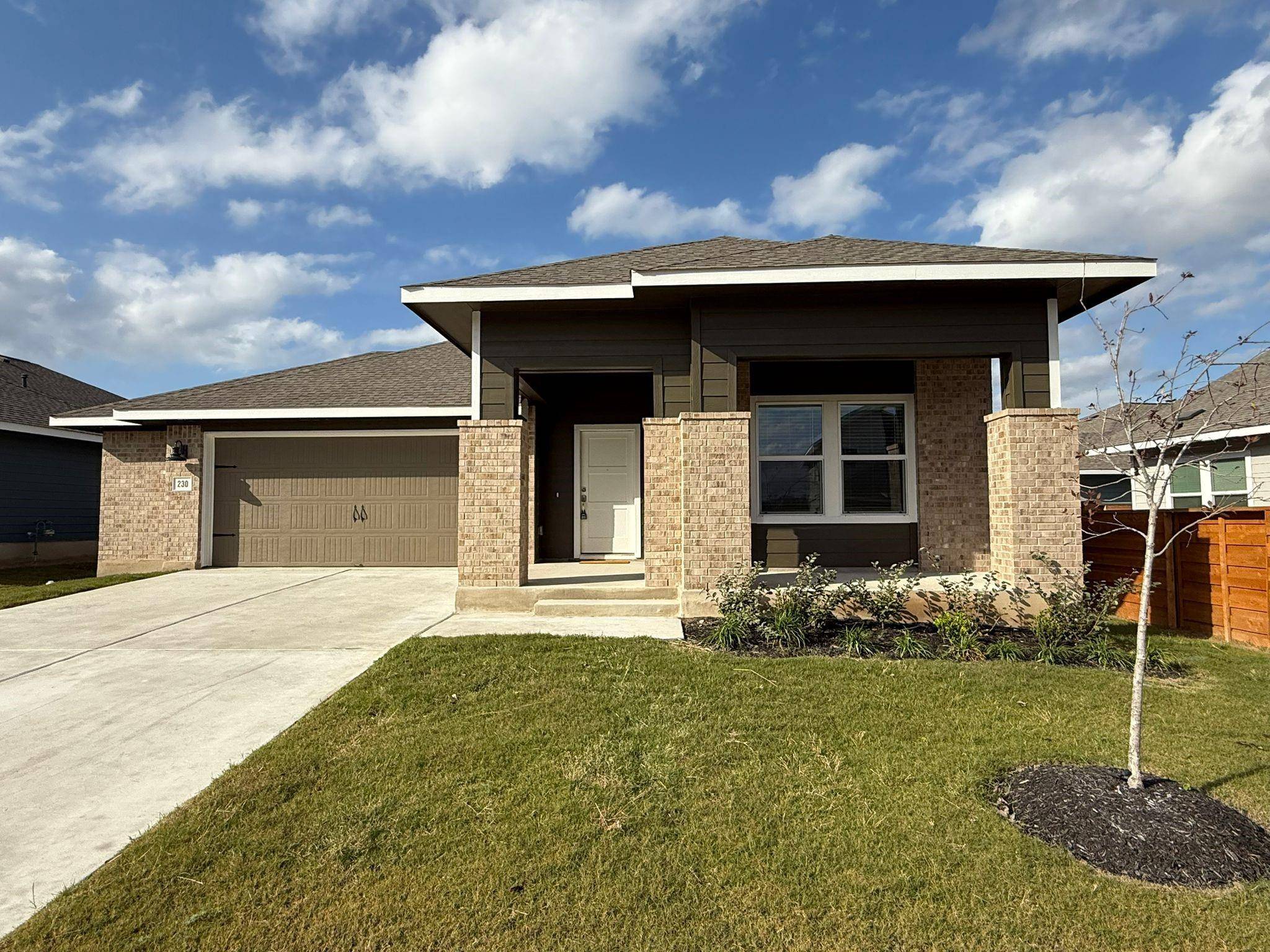 290 Gresham, Kyle, TX 78640