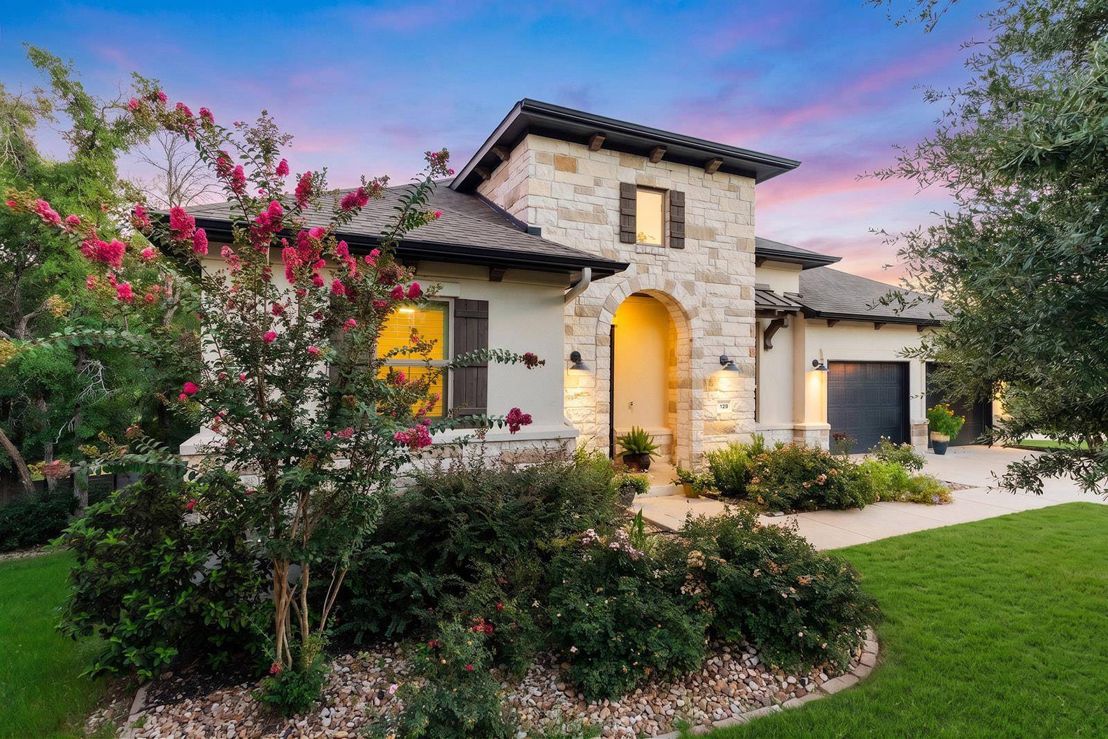 129 Hollytree CT, Georgetown, TX 78628