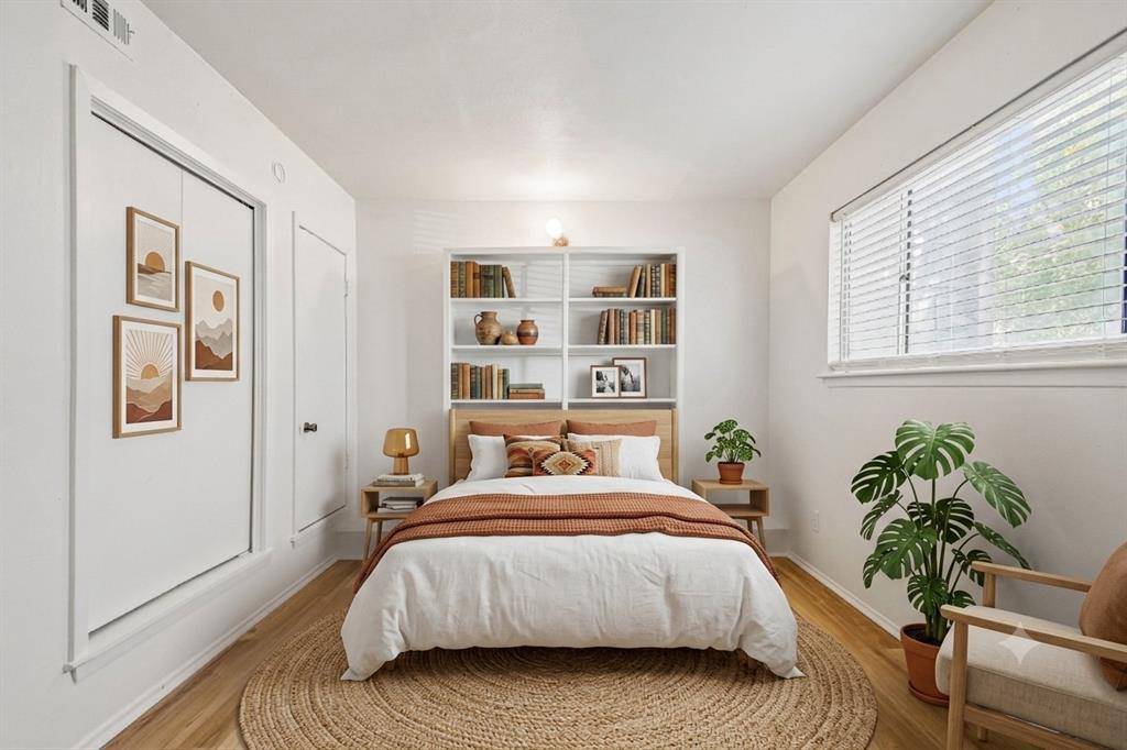 2413 Leon ST #104, Austin, TX 78705