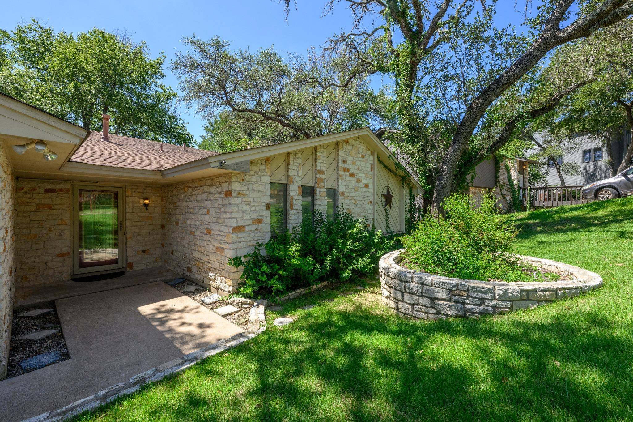 1907 Stoneridge RD, Austin, TX 78746