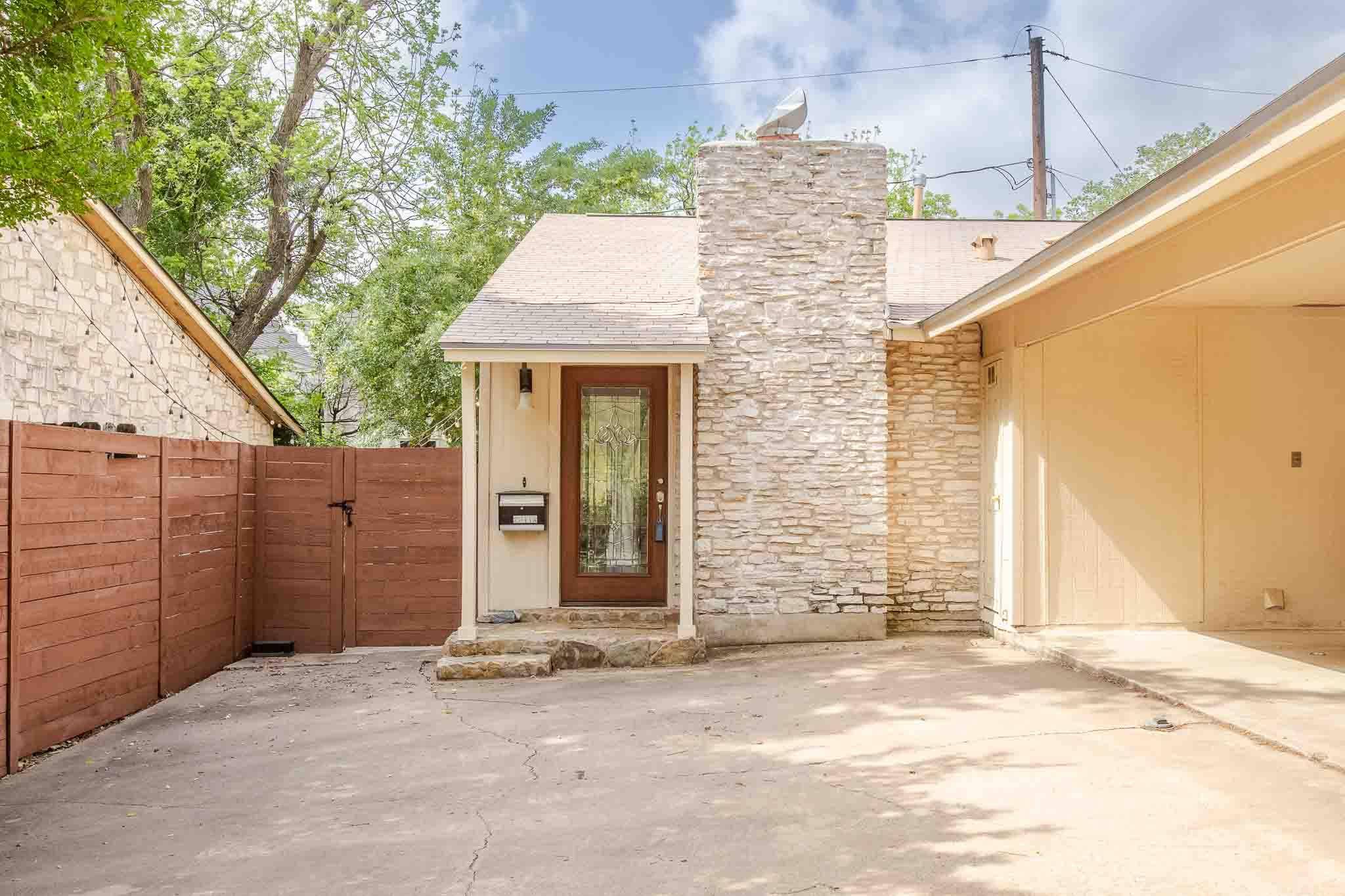 2011 Meadowridge DR #A, Austin, TX 78704