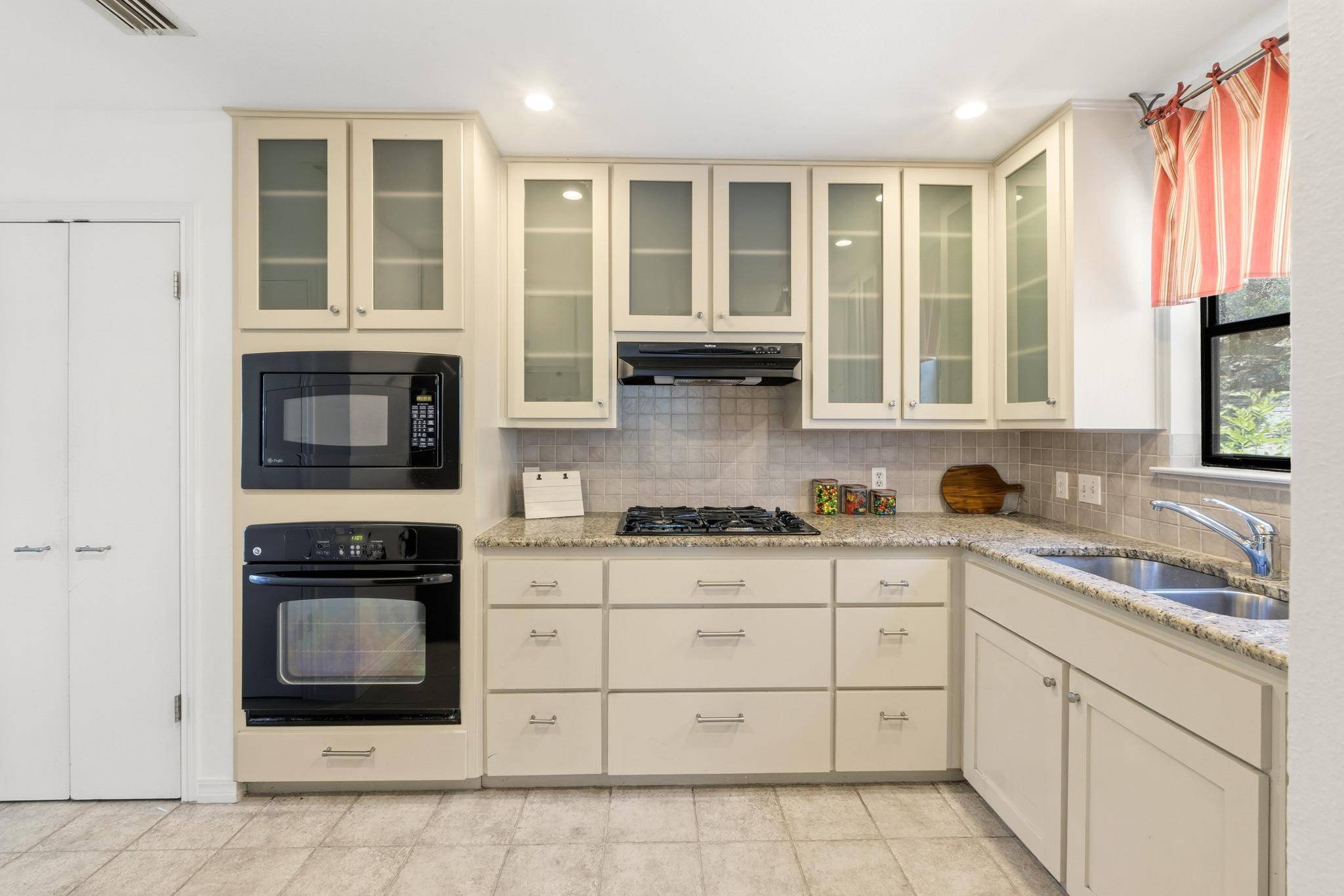 6702 Cat Creek TRL, Austin, TX 78731