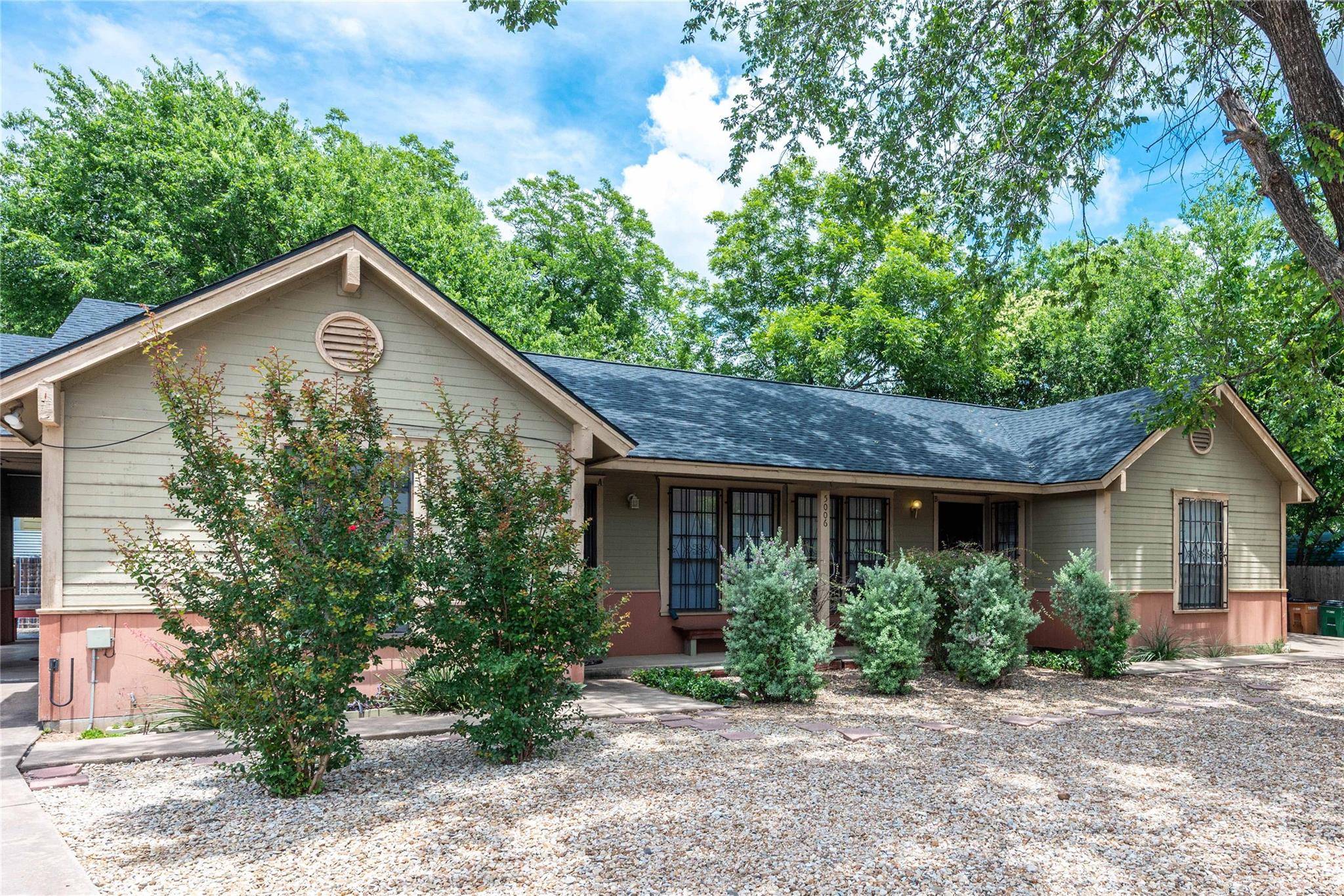 5006 Sara DR #B, Austin, TX 78721