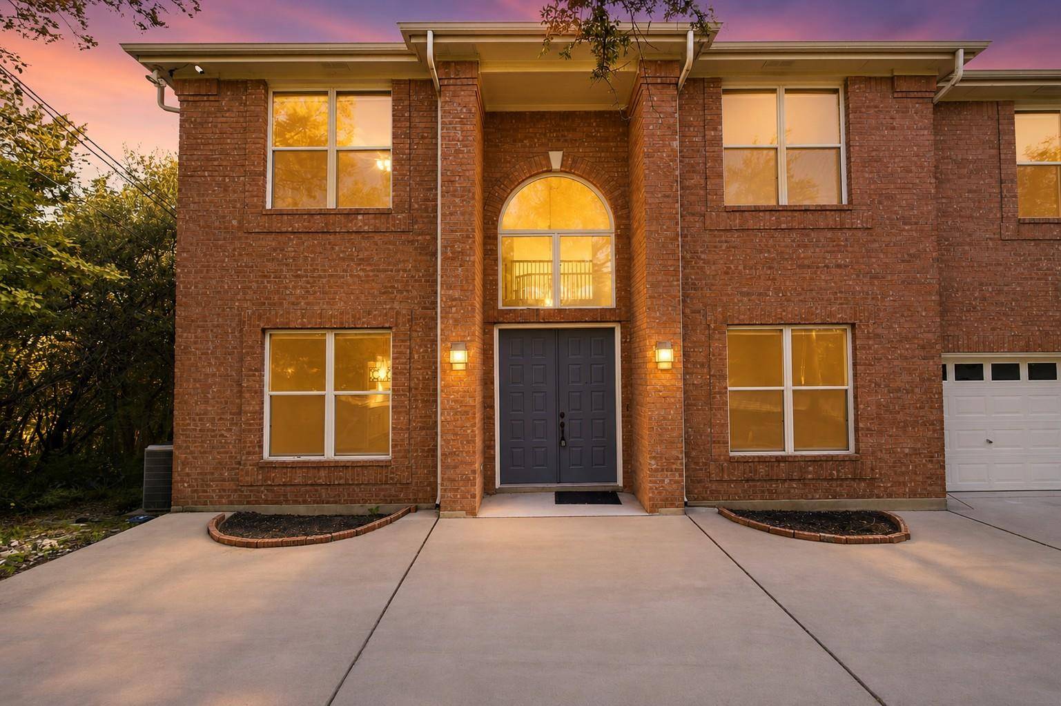 8204 Texas Plume RD, Austin, TX 78759