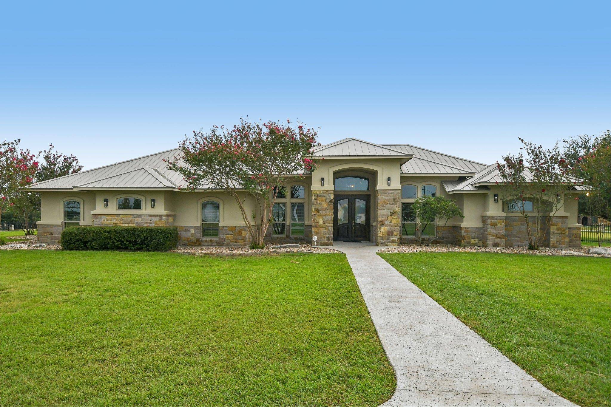 6258 Miller LN, Belton, TX 76513
