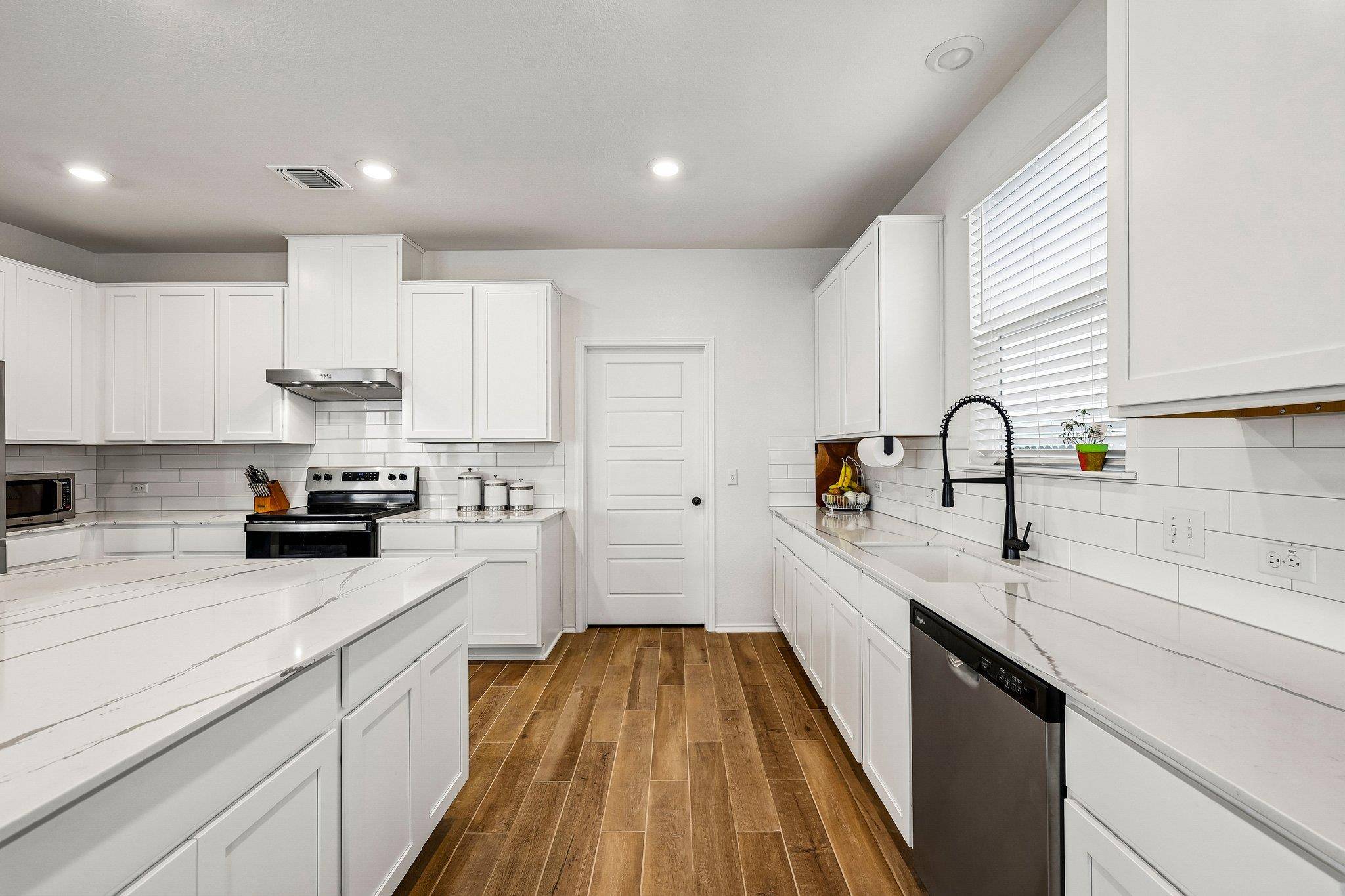 12720 Oxford Vineyard LN, Manor, TX 78653