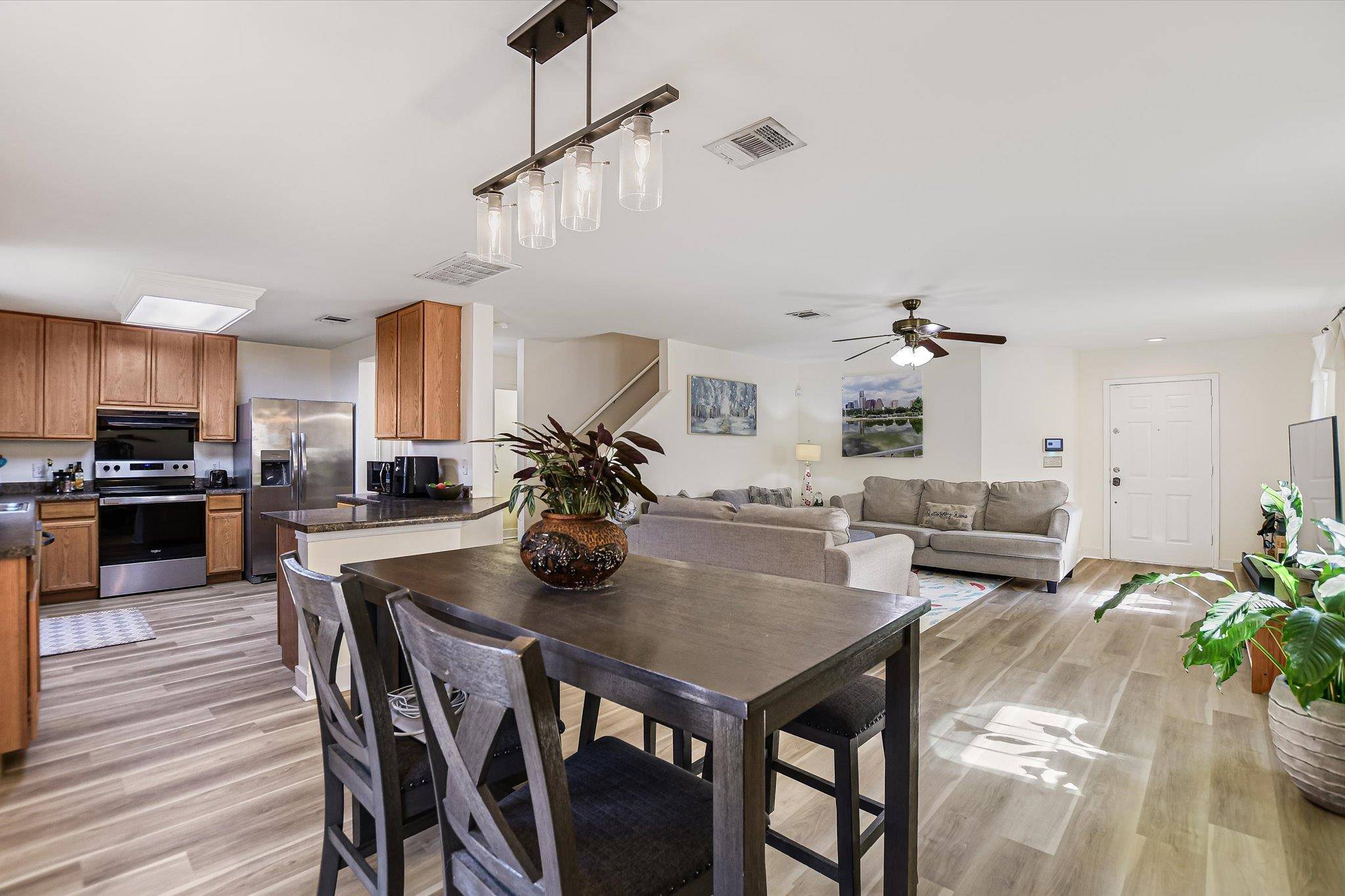 6809 Doyal DR, Austin, TX 78747
