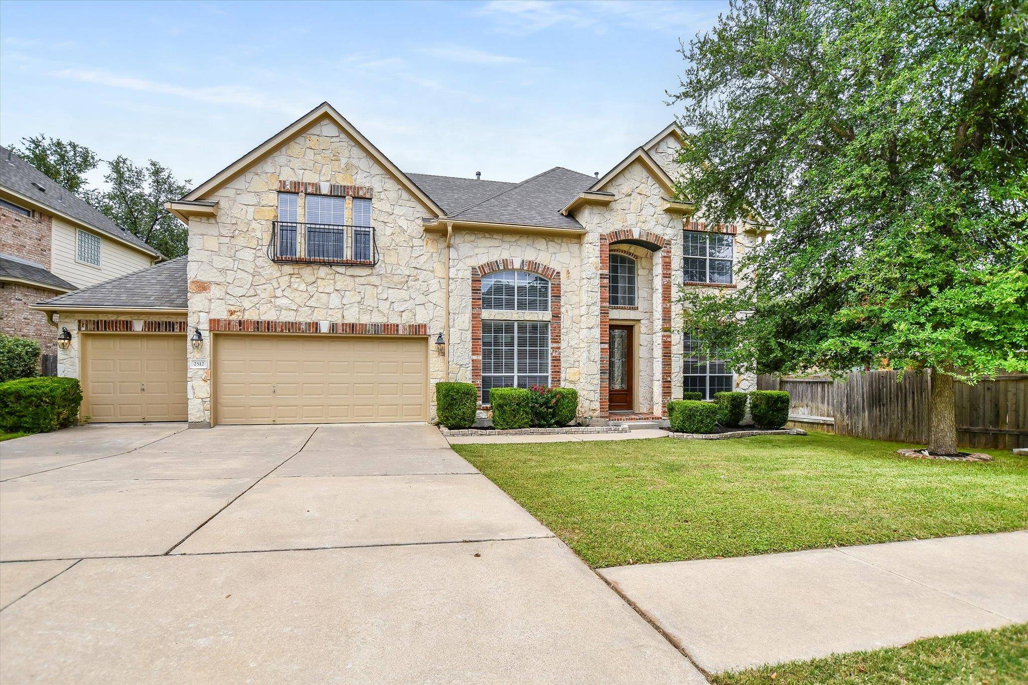 2512 Armatrading DR, Cedar Park, TX 78613