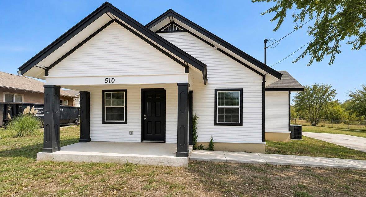 510 E Pine ST, Seguin, TX 78155