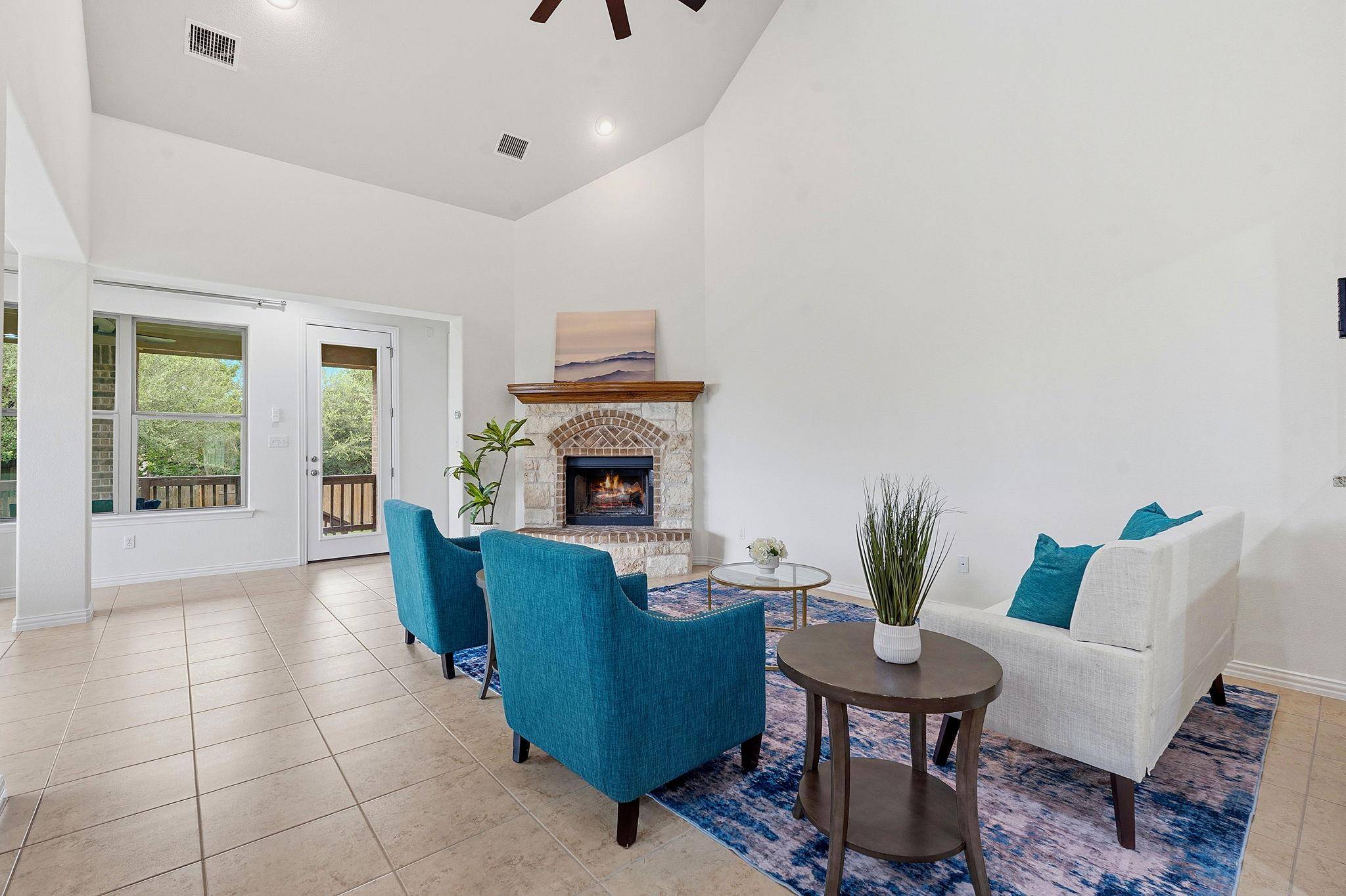 13728 Mesa Verde DR, Austin, TX 78737