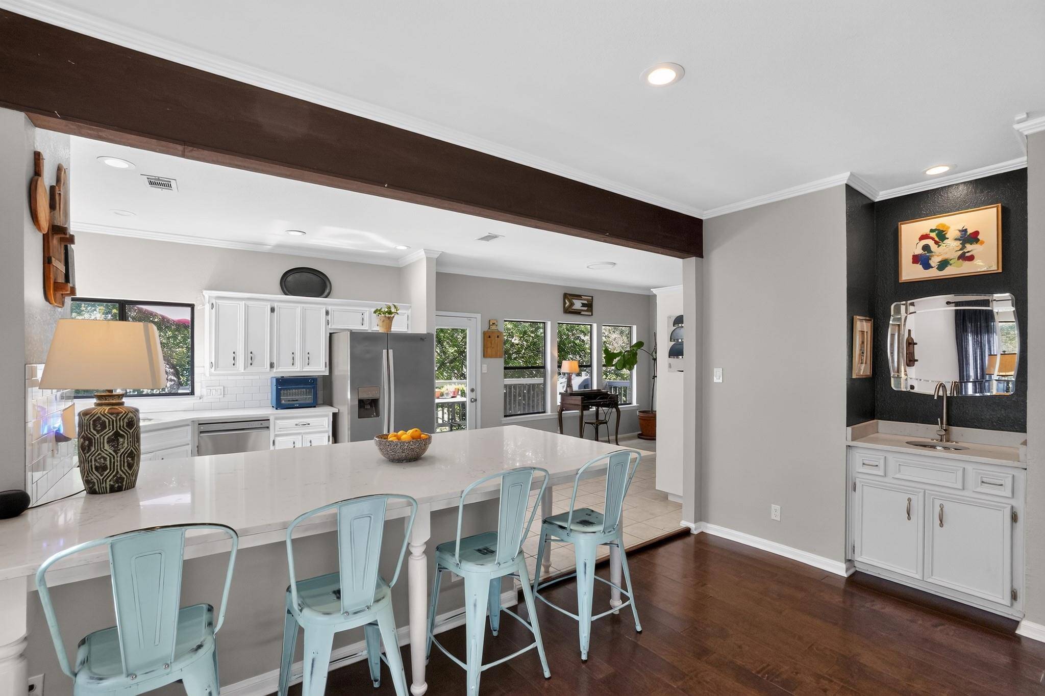1911 Stoneridge RD, Austin, TX 78746