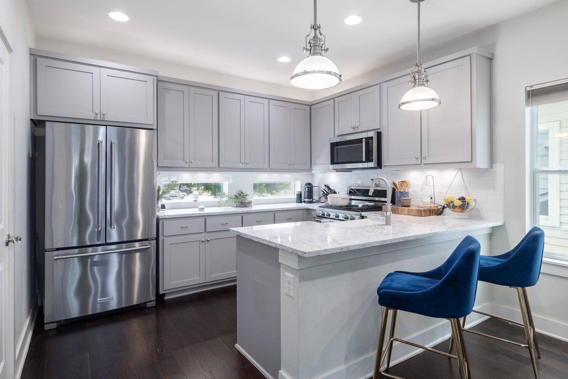 2705 Halcyon DR, Austin, TX 78702