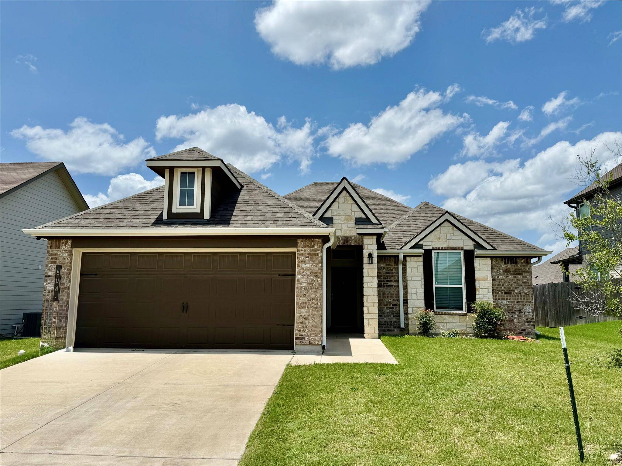 808 Fallbrook DR, Temple, TX 76502