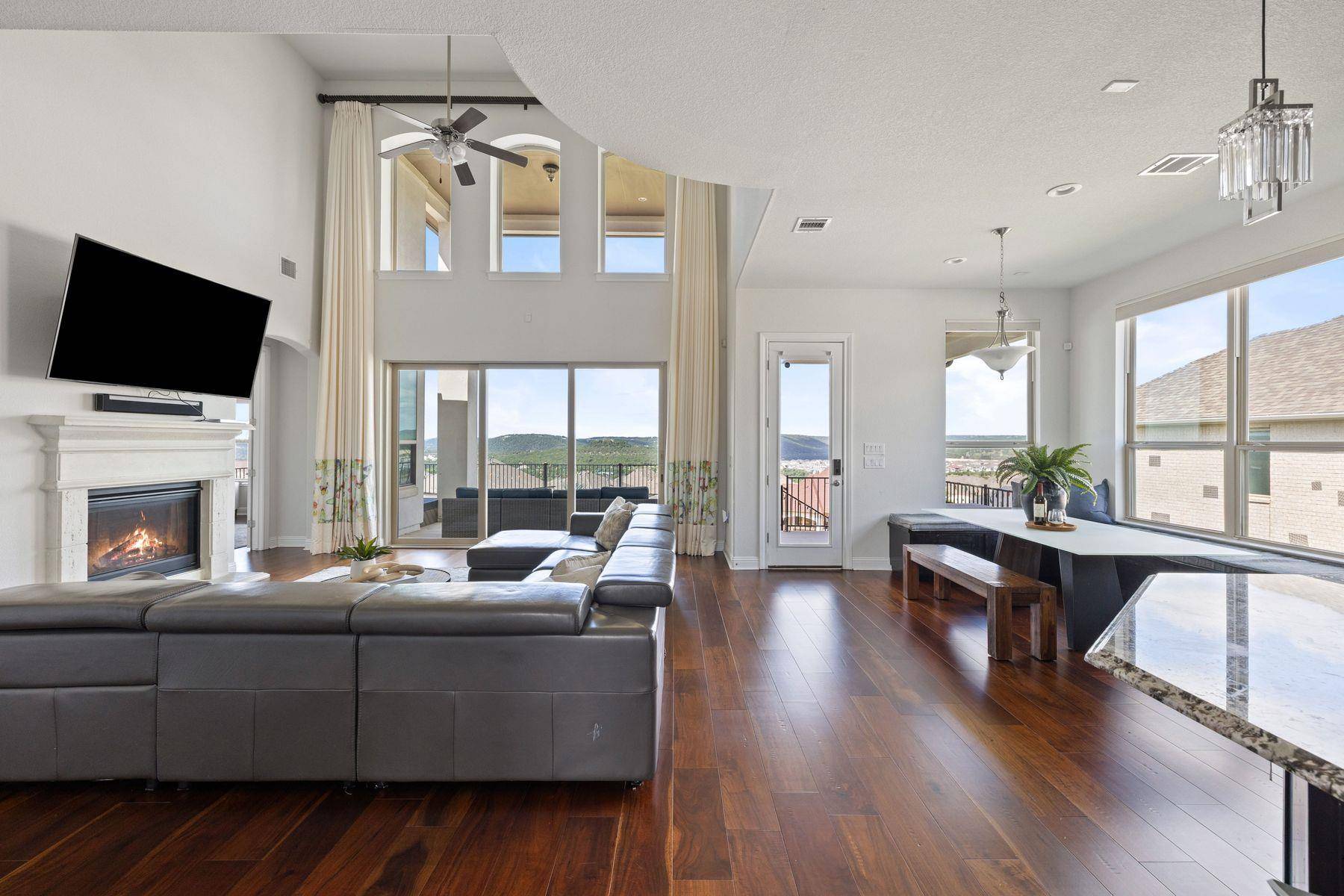 2301 Fossetta VW, Leander, TX 78641