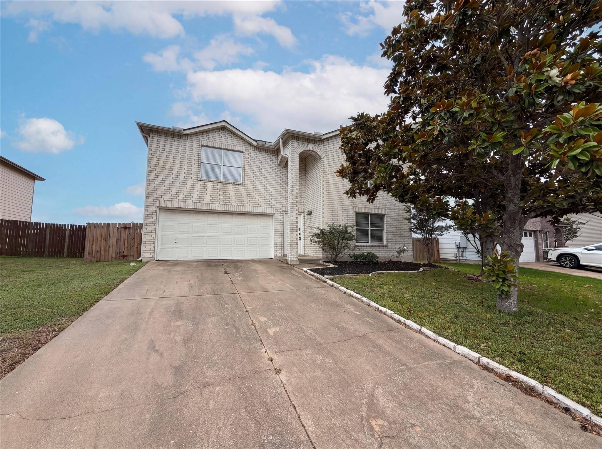 2727 High Point DR, Round Rock, TX 78664