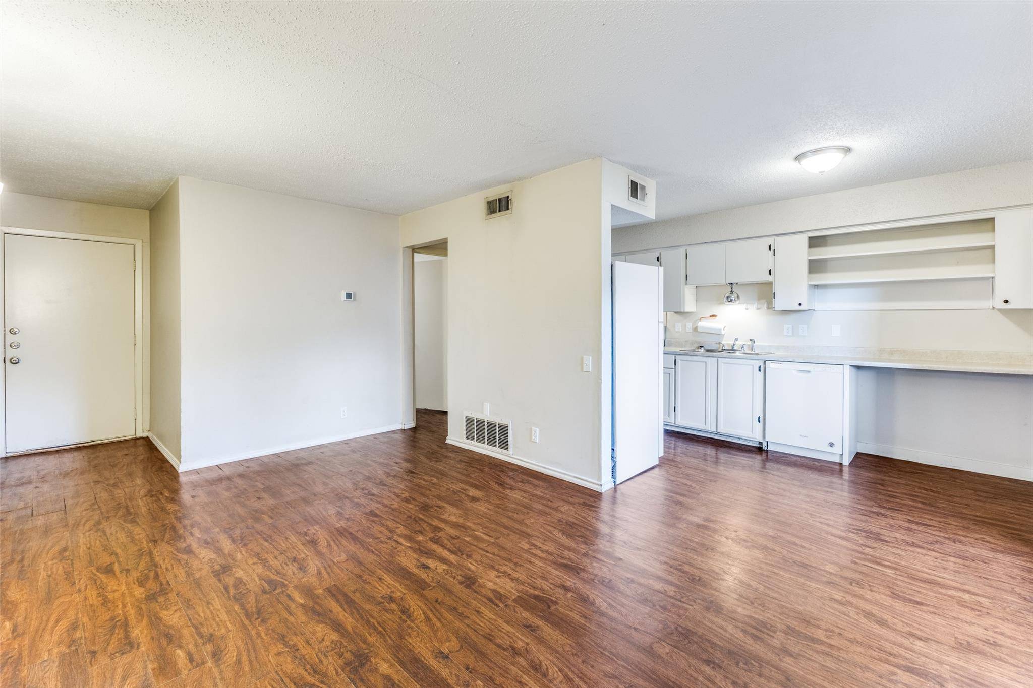 620 S 1st ST #103, Austin, TX 78704