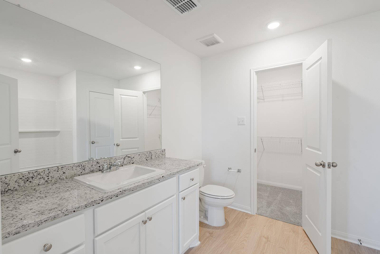 115 Wirepass CRST, Jarrell, TX 76537