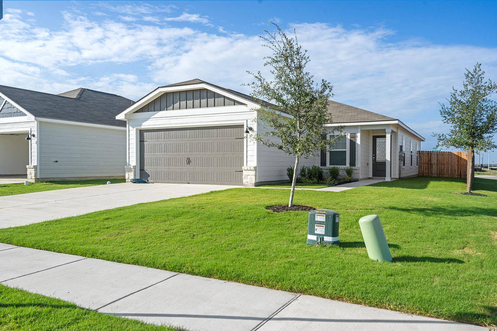 115 Wirepass CRST, Jarrell, TX 76537