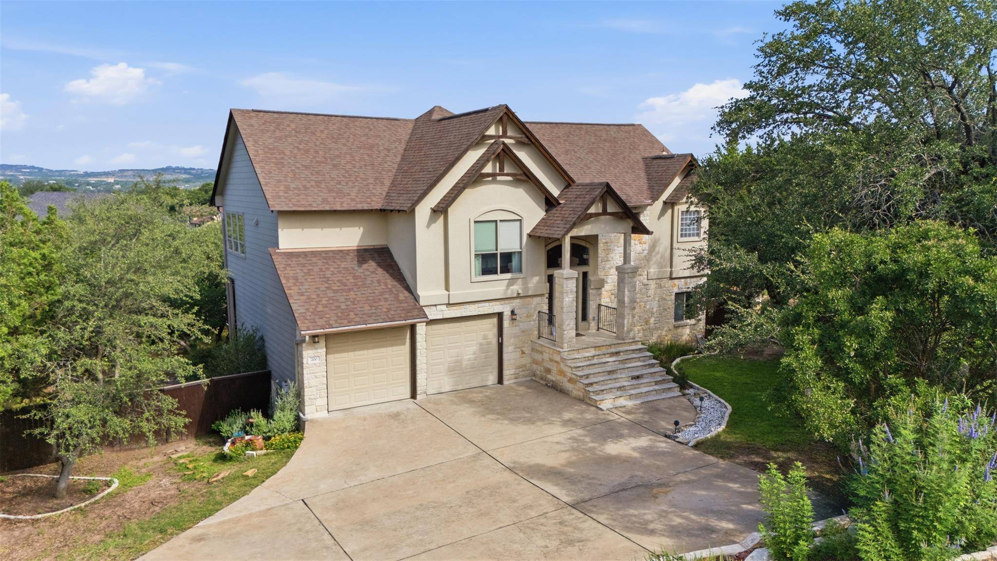 700 Augusta CIR N, Point Venture, TX 78645