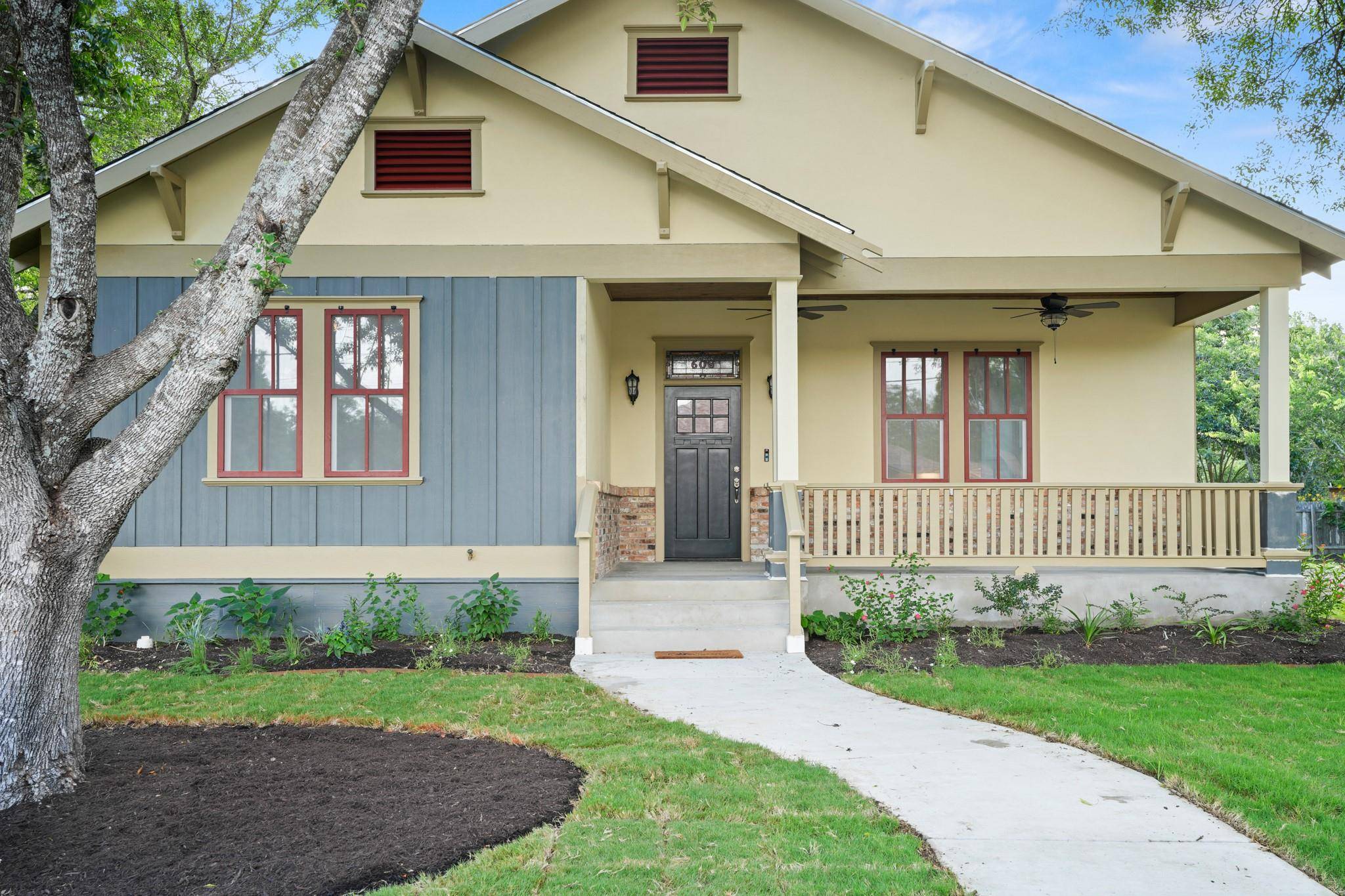 608 Cibilo ST, Lockhart, TX 78644