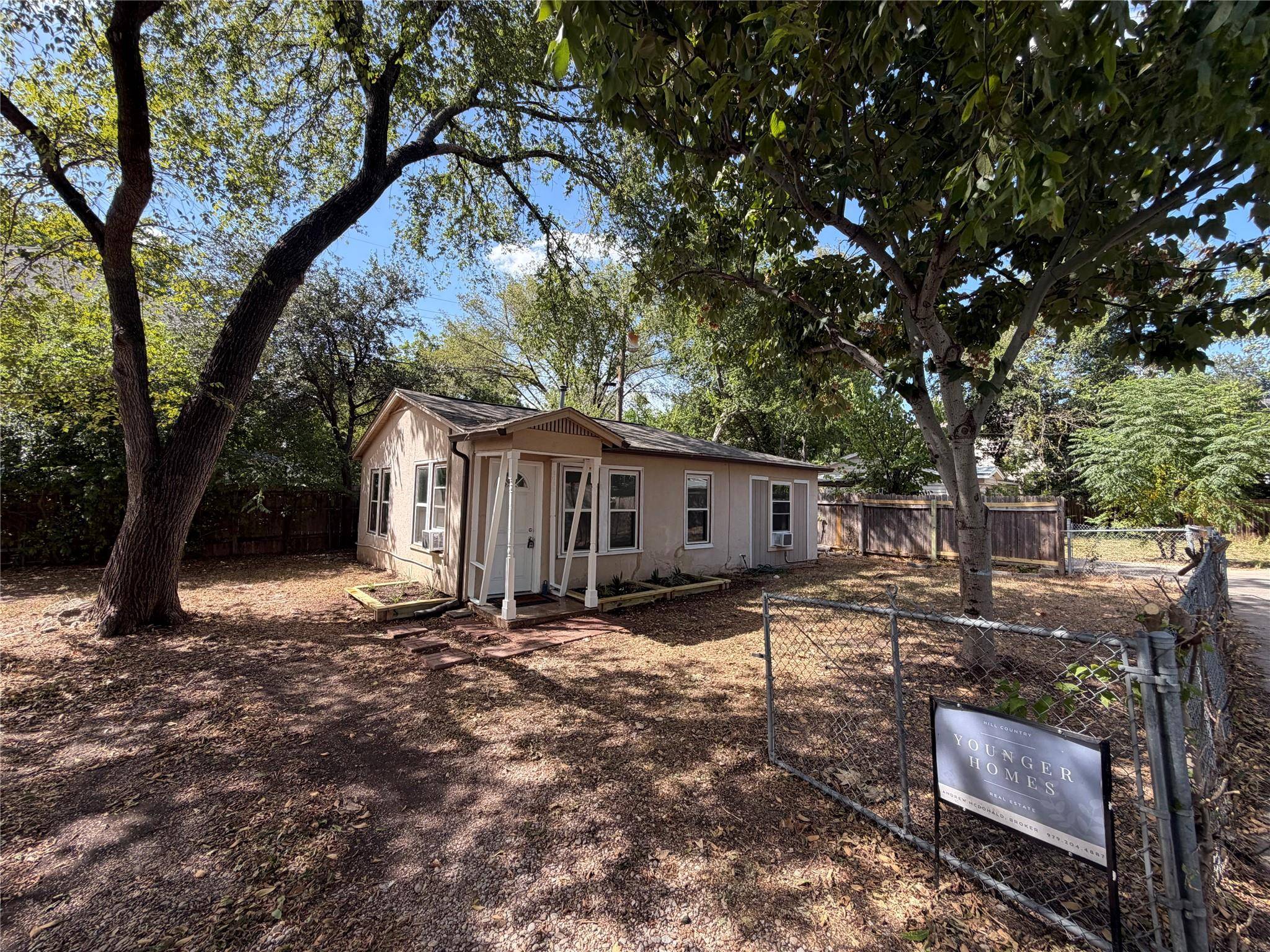 808 E 46th ST #B, Austin, TX 78751