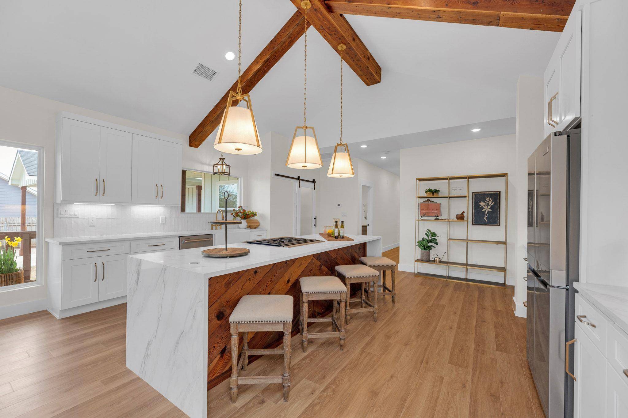 2102 S Church ST, Georgetown, TX 78626