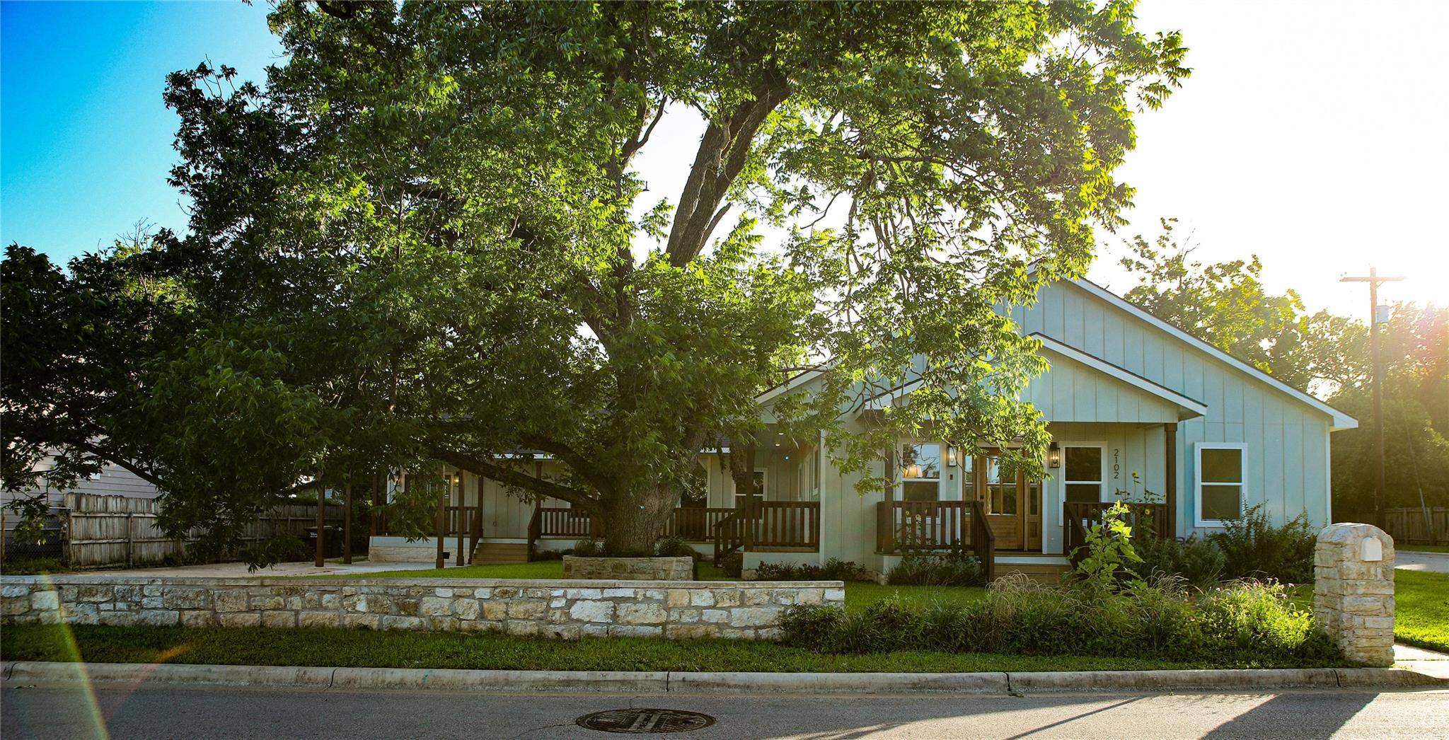 2102 S Church ST, Georgetown, TX 78626