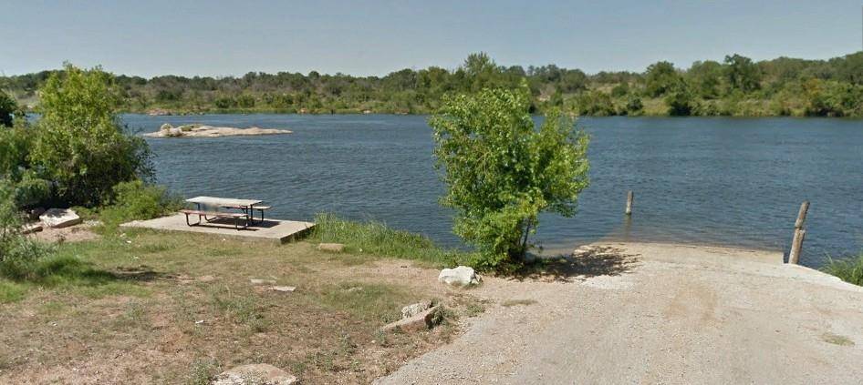 652 Pecan LN, Cottonwood Shores, TX 78657