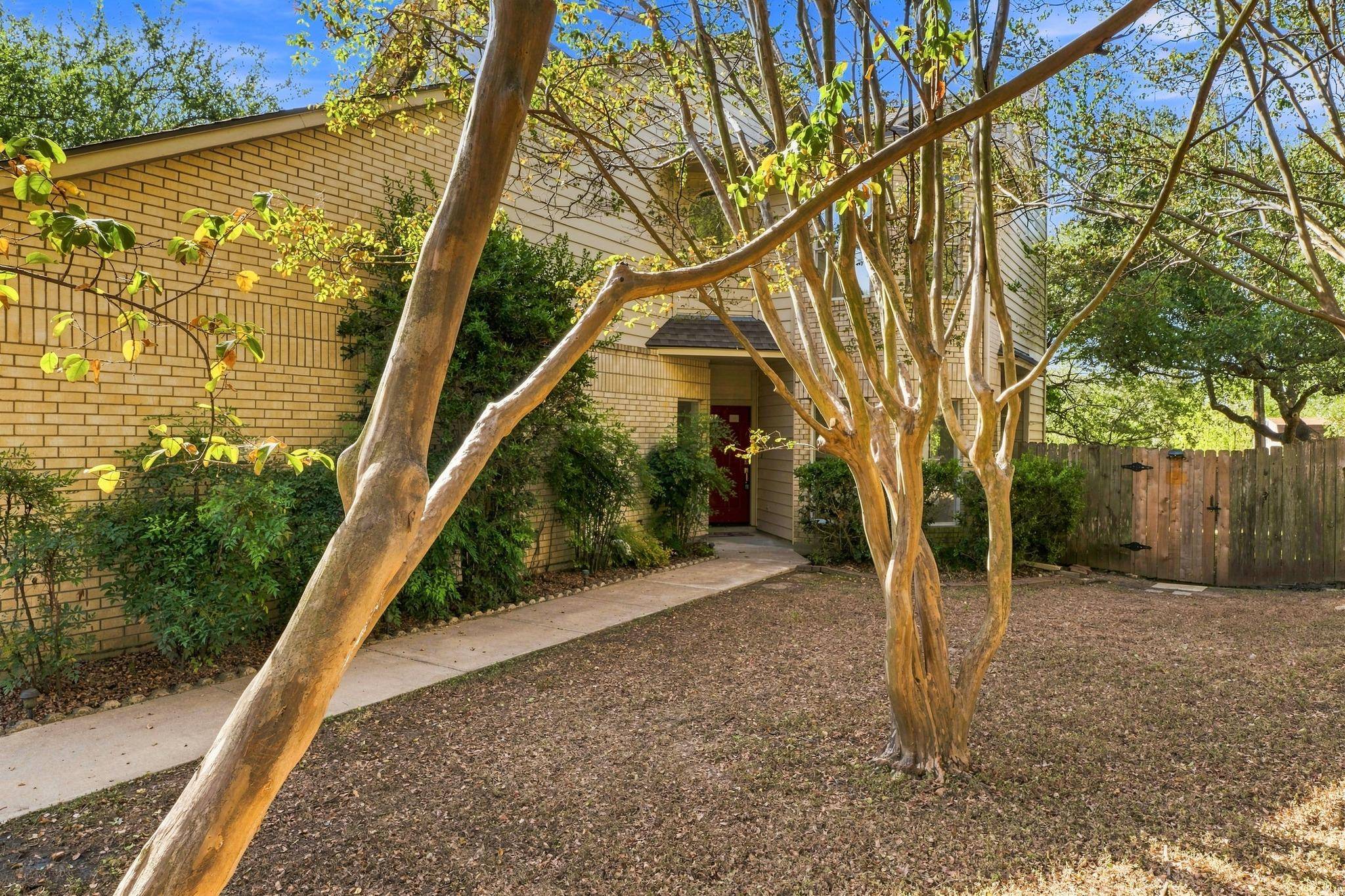 5711 Taylor Draper CV #B, Austin, TX 78759