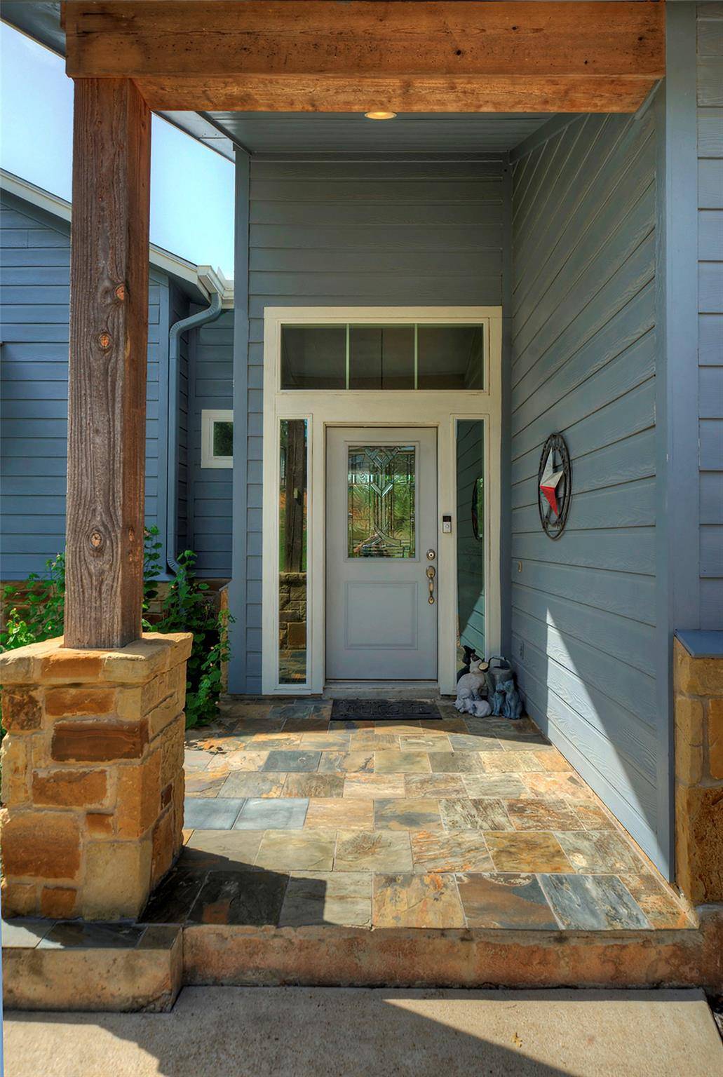 108 Pukoo DR, Bastrop, TX 78602