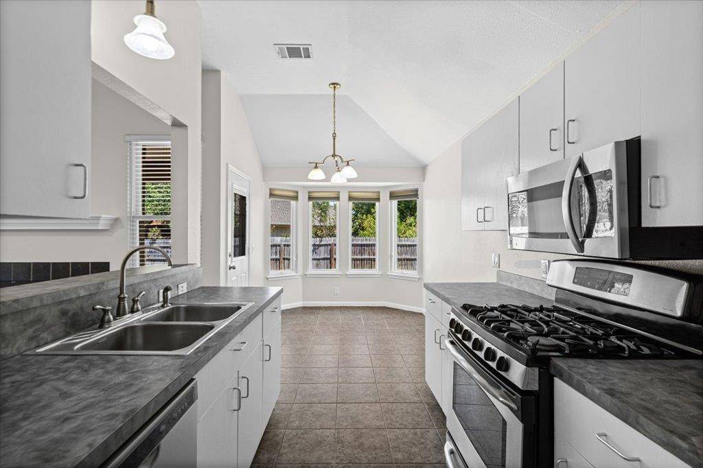 1104 Winecup CT, Leander, TX 78641