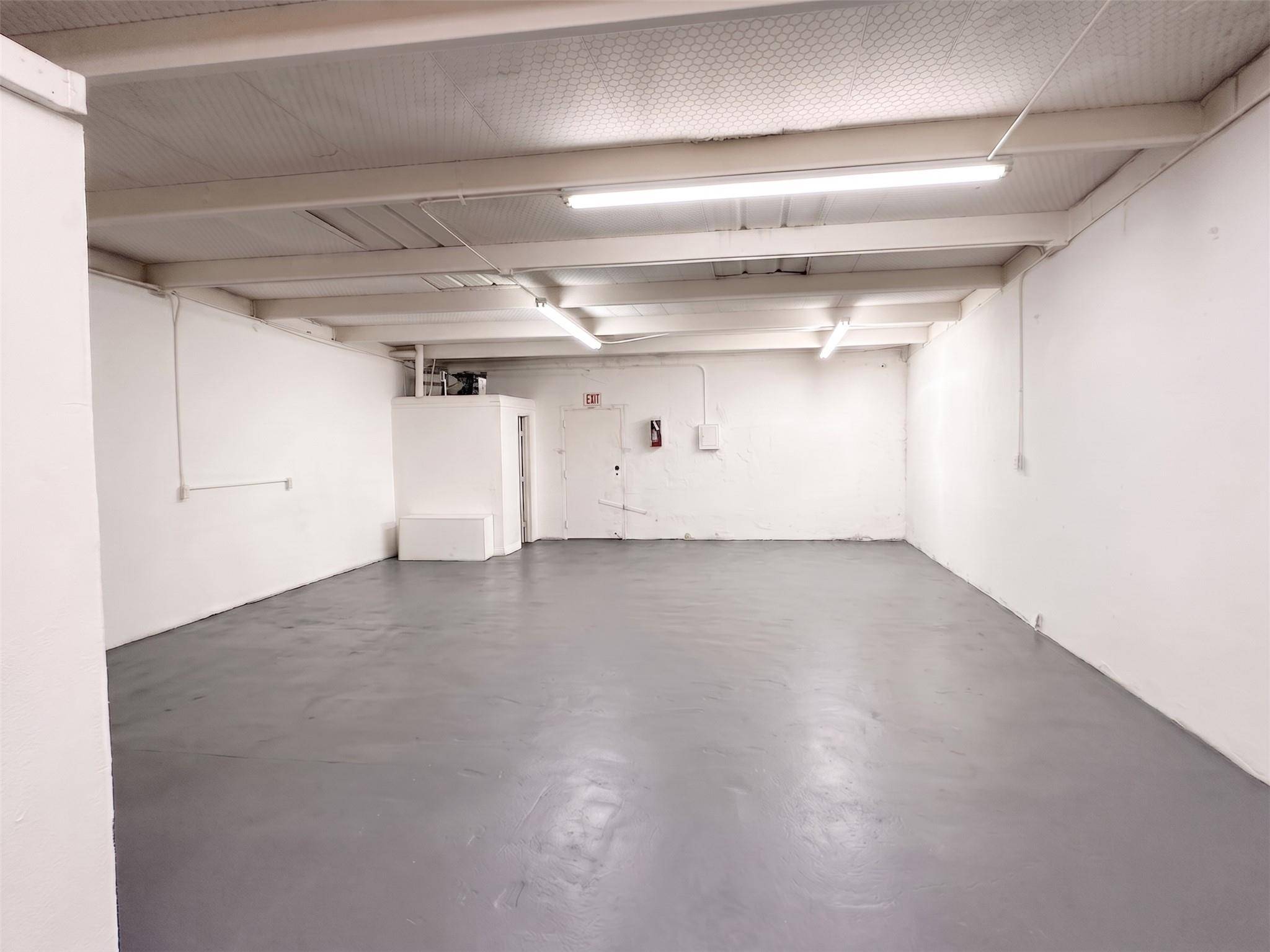 1419 Fleming DR #Warehouse 10, Seguin, TX 78155