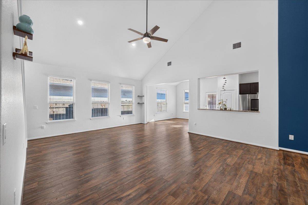 617 Cortona LN, Georgetown, TX 78628