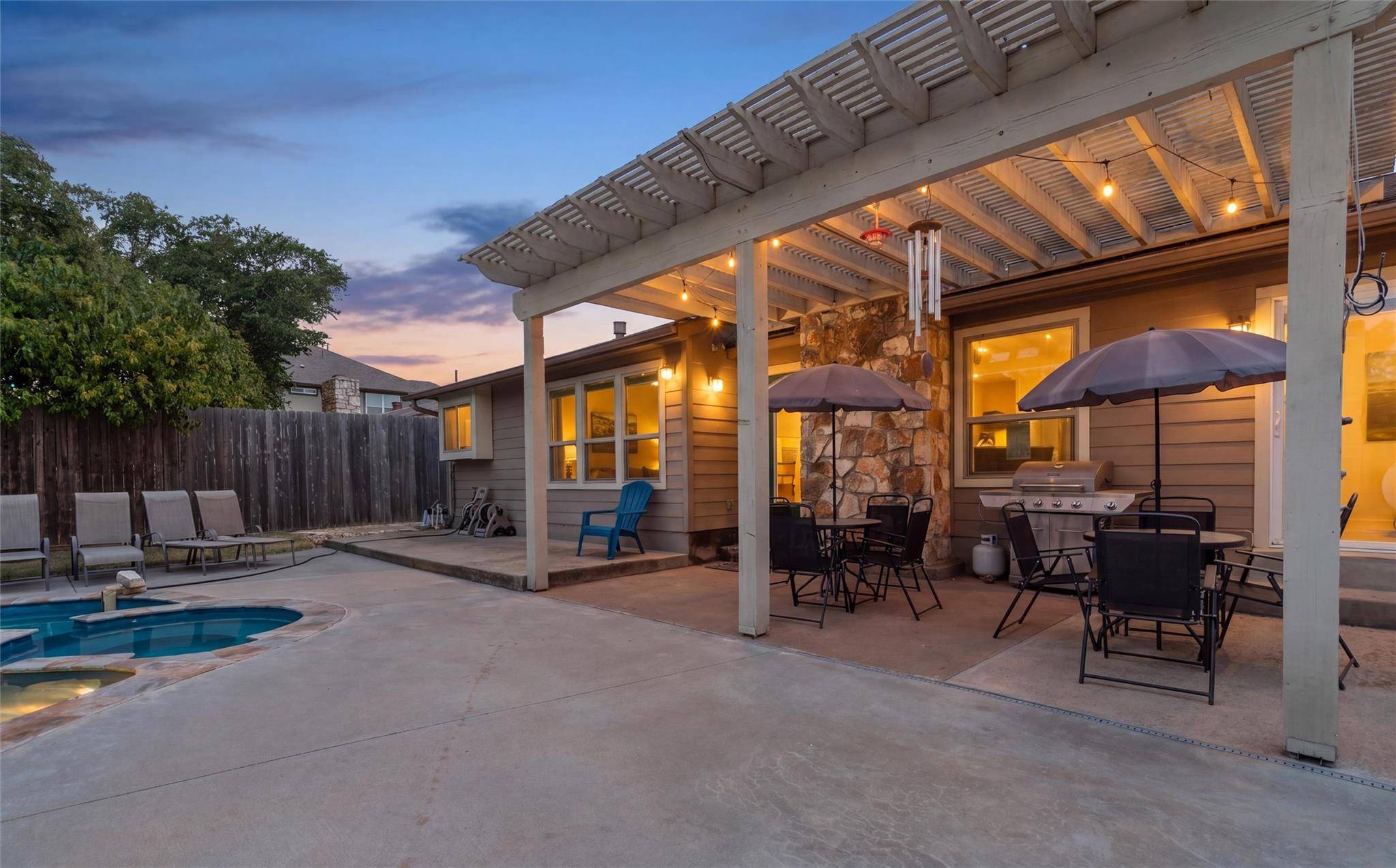 11210 Henge DR, Austin, TX 78759