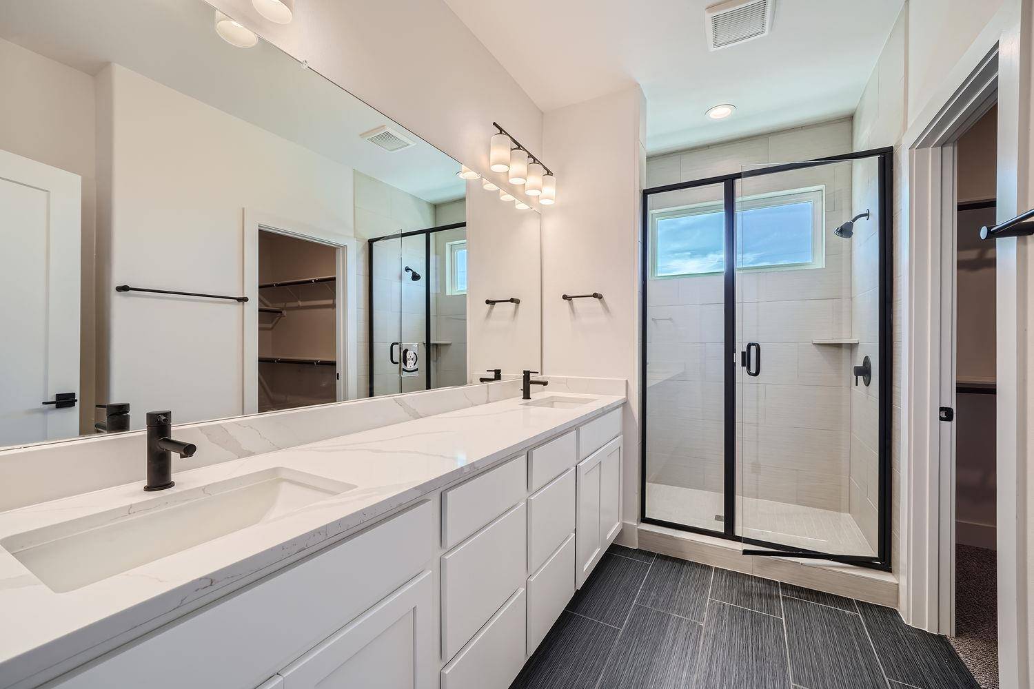 1531 N Red Bud LN #33, Round Rock, TX 78665