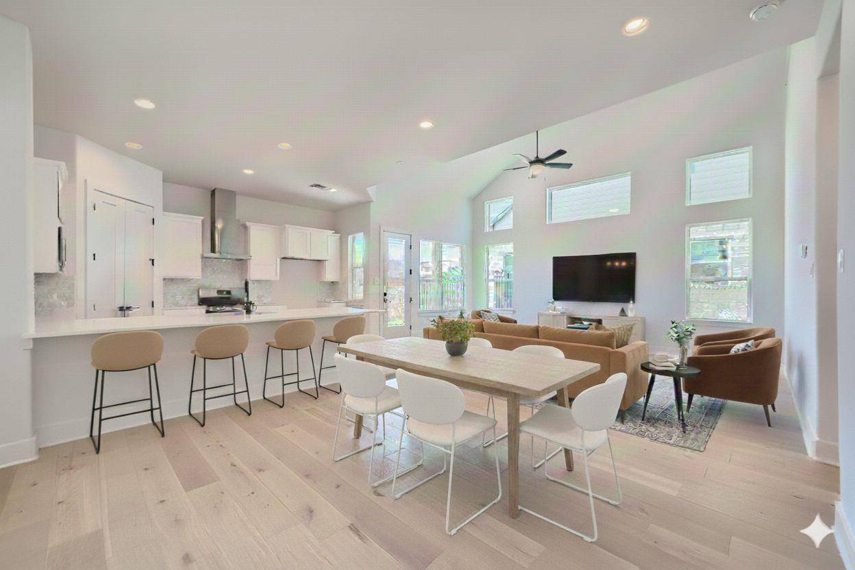 1531 N Red Bud LN #33, Round Rock, TX 78665