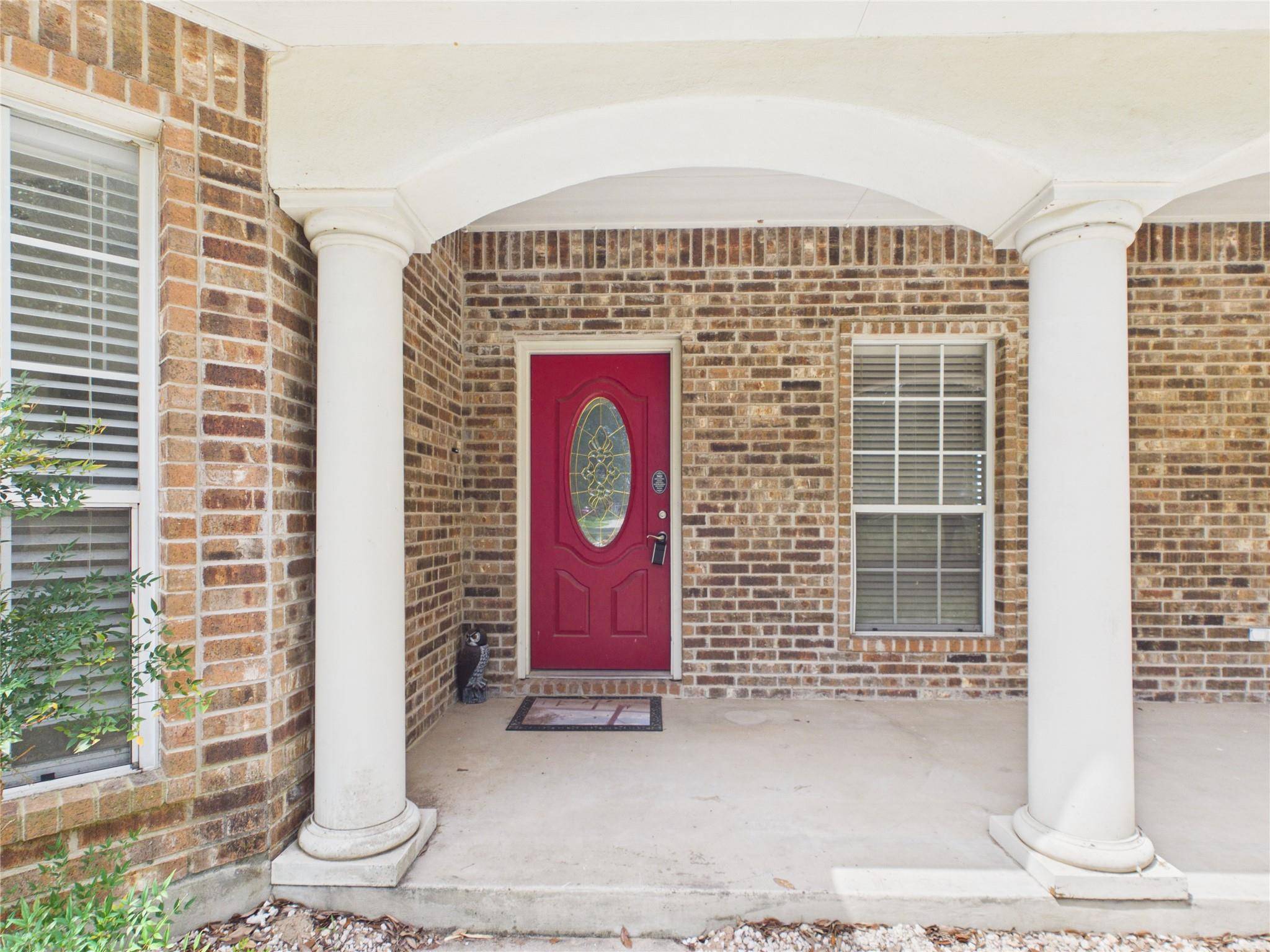 108 Deer Ridge DR, La Vernia, TX 78121