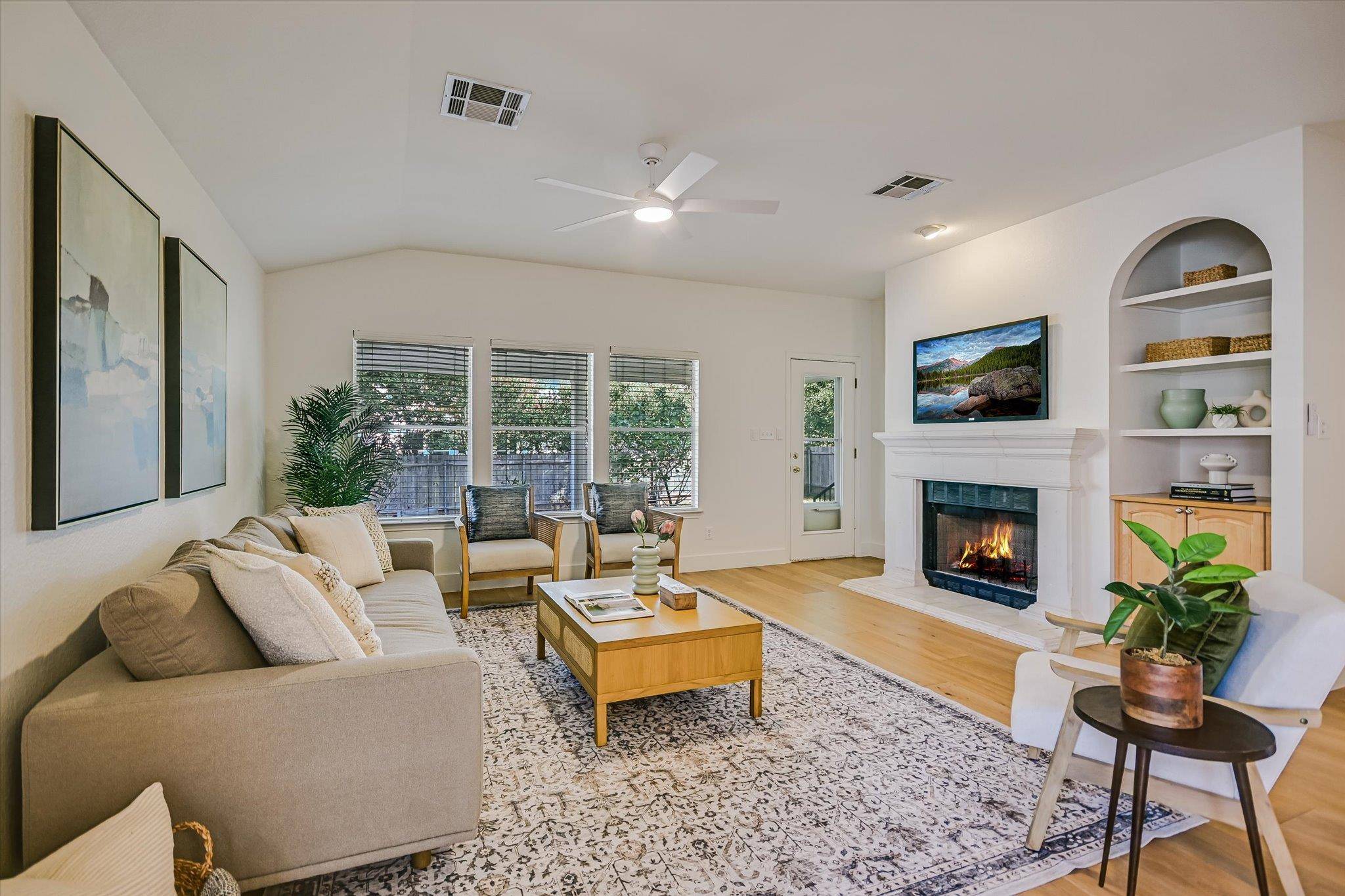 8909 Lanna Bluff LOOP, Austin, TX 78749