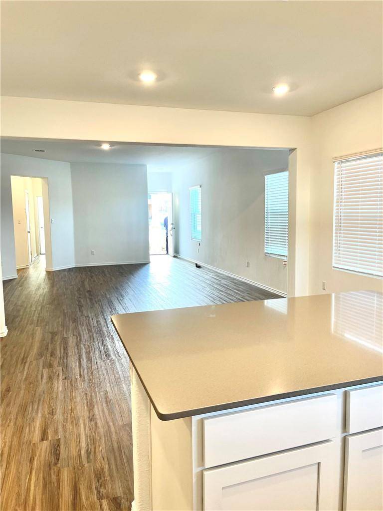 101 Blue Blaze TRL, Georgetown, TX 78628
